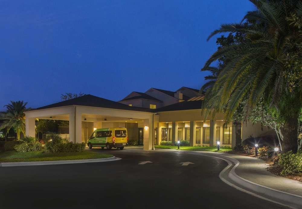 Courtyard By Marriott Orlando Airport Hotel Екстериор снимка