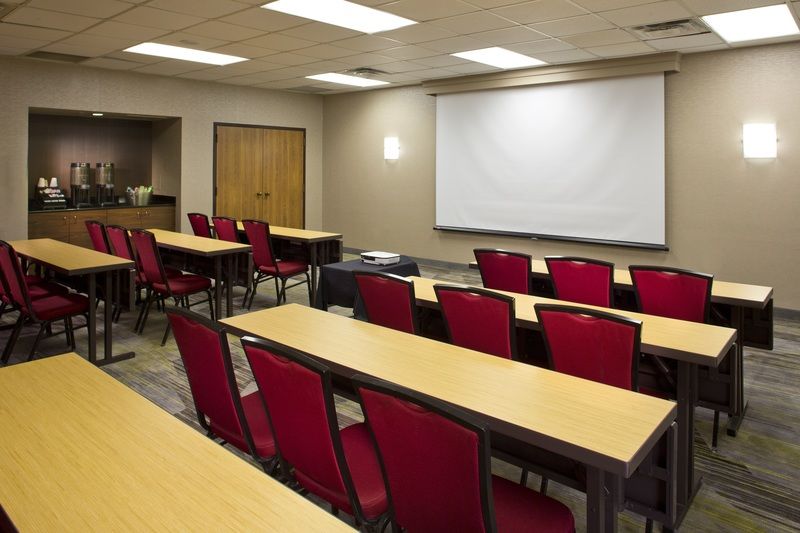 Courtyard By Marriott Orlando Airport Hotel Екстериор снимка