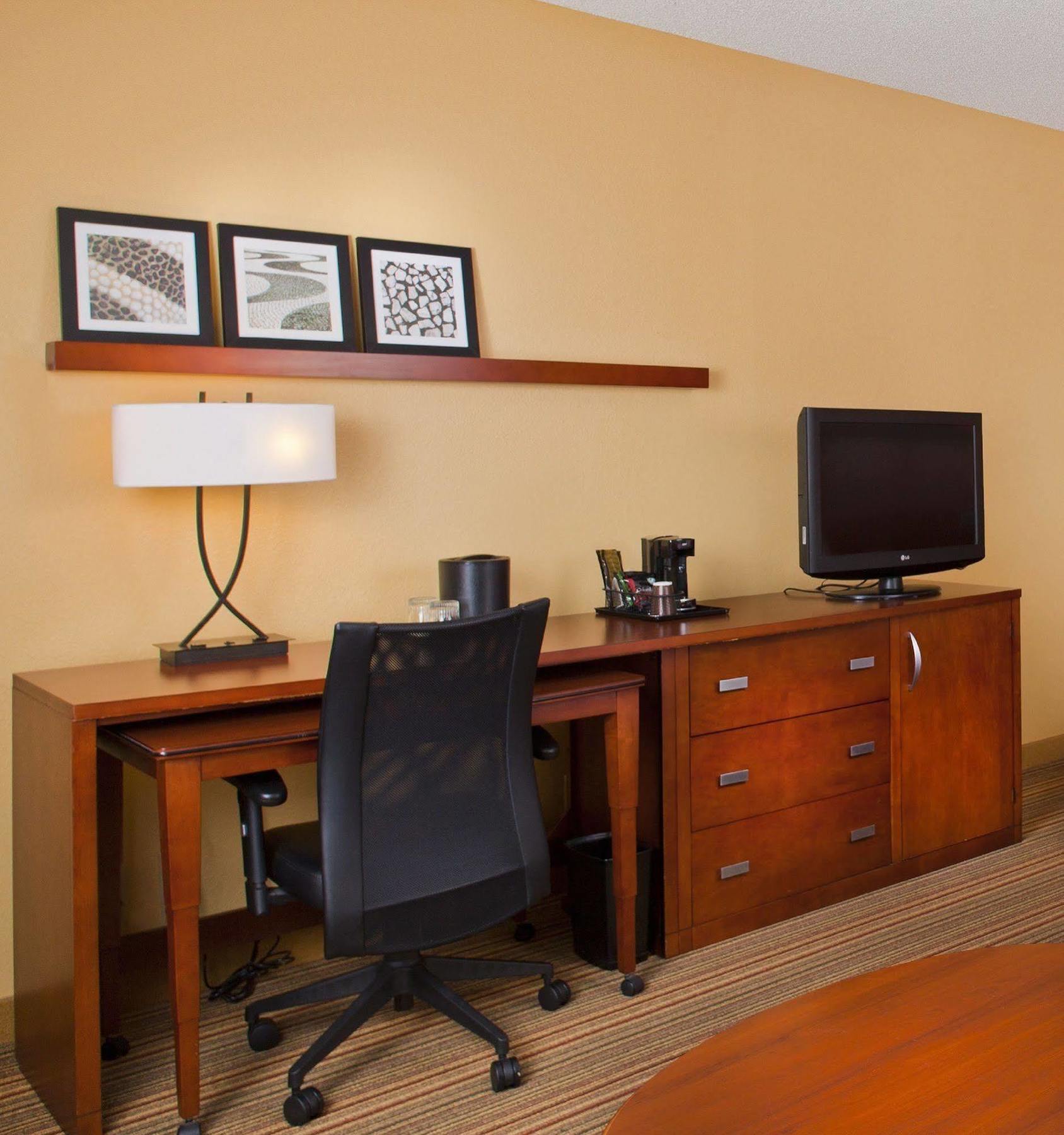 Courtyard By Marriott Orlando Airport Hotel Екстериор снимка