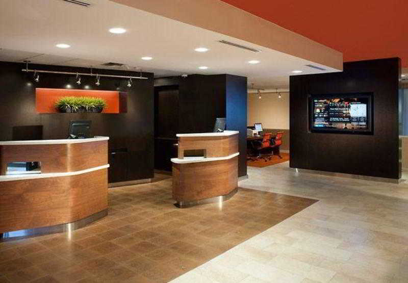 Courtyard By Marriott Orlando Airport Hotel Екстериор снимка