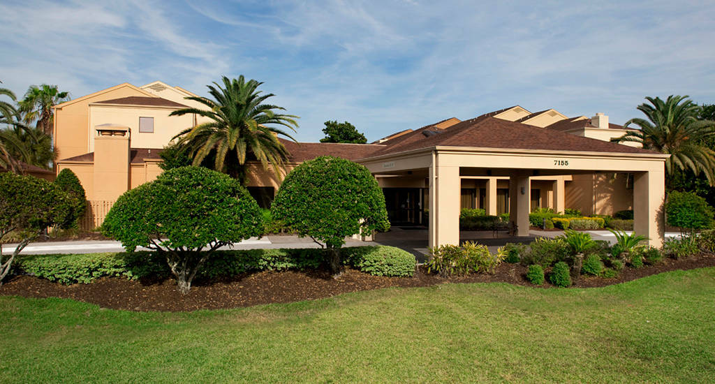 Courtyard By Marriott Orlando Airport Hotel Екстериор снимка